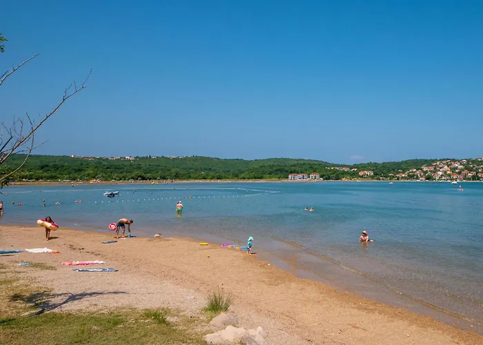 Julia3 Mit Eigener Terrasse By Interhome Čižići