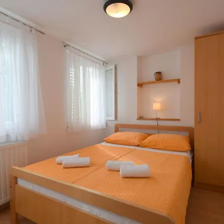 Julia3 Mit Eigener Terrasse By Interhome Apartament *