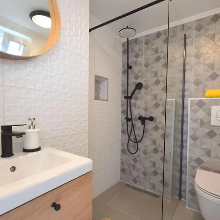 Julia3 Mit Eigener Terrasse By Interhome Čižići